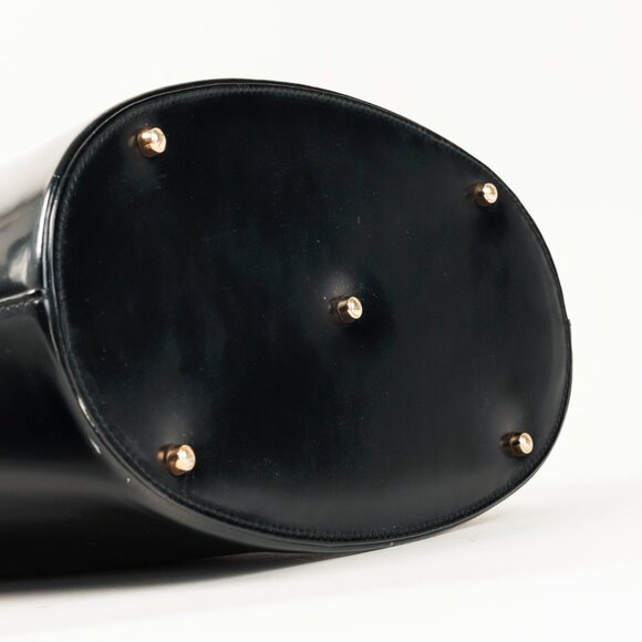 Gucci Tom Ford Era Patent Leather G-Hardware Bucket Bag - Picture 5 of 13